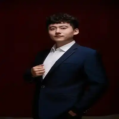 伍怡志